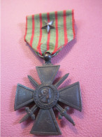 Médaille Militaire Française Ancienne/Croix De Guerre / Avec Citation / R F/1914-1915/ Guerre 14-18     MED524 - 1914-18