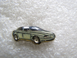 PIN'S  ALFA ROMÉO GIULIA - Alfa Romeo