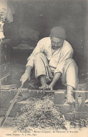 Algérie - Métiers Indigènes - Le Tourneur De Bracelets - Ed. E. L. Collection Ré - Métiers