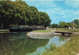 Châtillon Coligny * Vue Sur L'écluse * Péniche - Chatillon Coligny