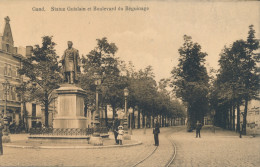 GENT      STATUE GUISLAIN ET BPOLEVARD DU BEGUINAGE           2 SCANS - Evergem