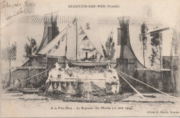 BEAUVOIR Sur MER. - A La Fête-Dieu - Le Reposoir Des Marins (12 Juin 1904). RARE - Beauvoir Sur Mer