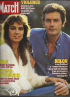 Paris Match N° 1758 - 4 Février 1983 - Livrée Aux Mollahs - Alain Delon - Régine - Borg -  Chirac Attaque - - Allgemeine Literatur