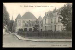 72 - SAINT-CALAIS - LA CAISSE D'EPARGNE ET LES HALLES - Saint Calais