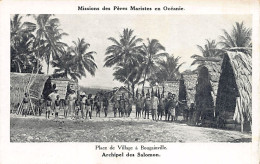 Solomon Islands - Village Square In Bougainville - Publ. Pères Maristes En Océanie  - Islas Salomon