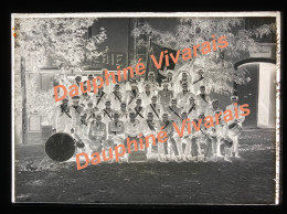 PLAQUE DE VERRE NEGATIVE -  LIVRON  26 DROME  - LES CONSCRITS - CLASSE 1925 - Glasplaten