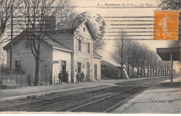 SANTENY - La Gare - Très Bon état - Santeny