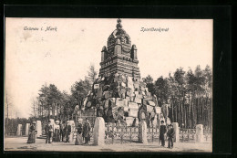 AK Grünau I. Mark, Sportdenkmal Mit Besuchern  - Koepenick