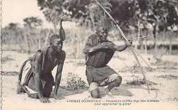 Niger - Chasseurs à L'arc Coiffés D'un Bec D'oiseau Pour Approcher Le Gibier - Ed. Labitte  - Niger