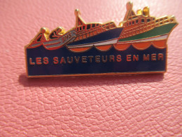 Pin's /Marine /Nautisme /Les Sauveteurs En Mer / DECAT Paris  /Bronze Cloisonné Peint / Vers 1980-1990     PIN5 - Other & Unclassified