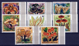 Rwanda 975-982 MNH Plants Fungi Mushrooms Nature ZAYIX 0624S0542 - Altri & Non Classificati