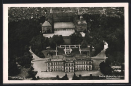 AK Gotha, Fliegeraufnahme Von Museum Und Schloss Friedenstein - Gotha