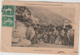 ETHIOPIE MISSIONS CATHOLIQUES D ABYSSINIE ENFANTS ABYSSINS EN PRIERE - Etiopía