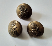 3 Petits Boutons Uniforme Anglais - Artillerie Royale TBE - Knöpfe