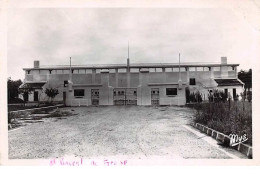 40 . N° 101580 . Cpsm .9x14 Cm .st Vincent De Tyrosse .le Stade . - Saint Vincent De Tyrosse