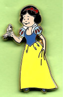 Pin's BD Disney Blanche-Neige (Blanche-Neige Et Les Sept Nains) - 1B15 - Disney