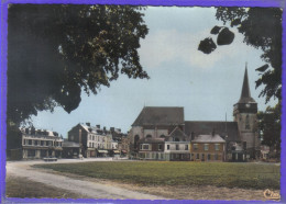 Carte Postale 27. Bourgtheroulde  La Place De La Mairie Très Beau Plan - Bourgtheroulde