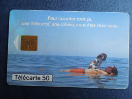 Une Télécarte  Une Cabine  Natation  Chien    50 U    TC2434 - Zonder Classificatie