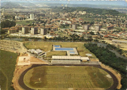 CPSM Grand Format SOCHAUX (Doubs) Vue Aérienne La Piscine Et Le Stade  Colorisée RV - Sochaux