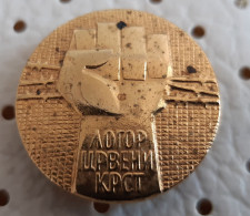 Crveni Krst Nis Concentration Camp Museum Holocaust Monument World War II Yugoslavia Pin - Militaria