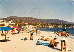 83.  LE LAVANDOU .  La Plage . - Le Lavandou