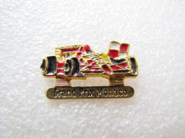 PIN'S   FORMULE 1  GRAND PRIX DE MONACO  FERRARI  27 Zamak Relief - F1