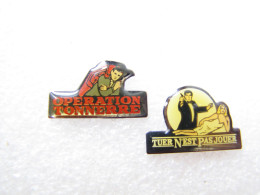 PIN'S   LOT 2  JAMES BOND - Kino