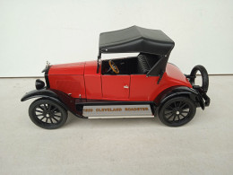 MODELLINO AUTO SIGNATURE *CLEVELAND ROADSTER*1949 - SCALA1:18 - COLORE ROSSO/NERO - KFZ