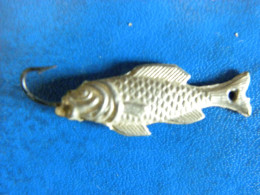 Materiel De Pêche Poisson D'etain 4cm - Vissen