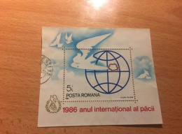 Romania, 1986, "International Year Of Peace", Minisheet - Gebraucht