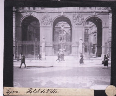 PLAQUE DE VERRE Photo -  LYON - L'hotel De Ville -  Année  1890 - Plaques De Verre