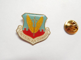 Beau Pin's , Armée Militaire , Army US , Tactical Air Command , USA - Militaria