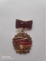 Badges USSR Winner Of Social Competition (8) - Sets