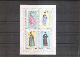 Corée Du Nord - Costumes ( 1600/1603 En Feuille XXX -MNH ) - Corea Del Nord