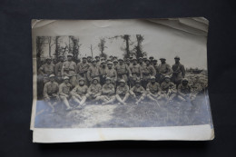 Front De L'Aisne Groupe De Grenadiers D'élite 1914 1918  Grenade Et Pistolet - 1914-18