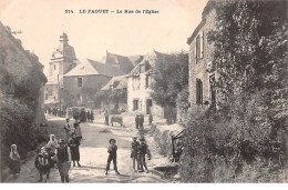 56 .n° 107451 . Le Faouet .la Rue De L Eglise .enfants Jouant . - Le Faouet