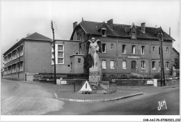 CAR-AAJP6-59-0484 - BERLAIMONT - Pensionnat Municipal De Garçons - Monument Aux Morts - Berlaimont