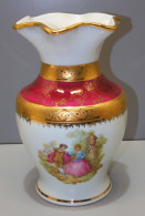 -JOLI VASE PORCELAINE LIMOGES MP SAMIE Décor MARQUIS MARQUISE D'ap FRAGONARD    E - Vases