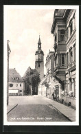 AK Pulsnitz I. S., Strasse Bei Der Kurze Gasse, Kirchturm  - Pulsnitz