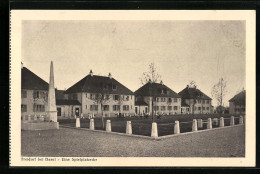AK Freidorf Bei Basel, Eine Spielplatzecke - Partie Mit Häuserreihe Und Obelisk  - Altri & Non Classificati