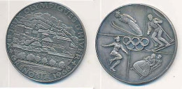 Médaille Argent 40mm Xèmes Jeux Olympiques D'Hiver De GRENOBLE 1968  Patinage Bobsleigh Ski Alpin  Saut à Ski - Bekleidung, Souvenirs Und Sonstige