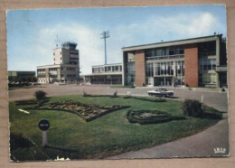 CPSM 31 - TOULOUSE MODERNE - L' Aérogare De Toulouse Blagnac - Hall De Réception Et La Tour De Contrôle 1967 - Aérodromes