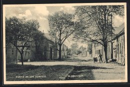 AK Algenstedt / Gardelegen, Dorfstrasse Mit Anwohner  - Gardelegen