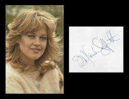 Melanie Griffith - Rare In Person Signed Album Page + Photo - Paris 1989 - Attori E Comici 