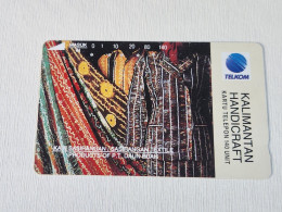 Indonesia-(ID-TLK-S-0235)-Kain Sasirangan-(39)(140units)(1.8.94)-(tirage-400.000)-used Card - Indonesia
