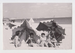 Few Women With Swimwear, Bikini, Summer Beach Scene, Vintage Orig Photo Pin-up 13.3x8.9cm. (19497) - Pin-ups