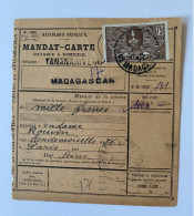 !!! MADAGASCAR, MANDAT CARTE DE 1932 DE TANANARIVE POUR PARIS. - Storia Postale