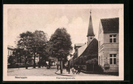 AK Neuruppin, Rheinsbergerstrasse Mit Kirche  - Rheinsberg