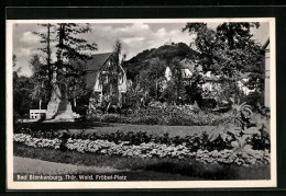 AK Bad Blankenburg /Thür. Wald, Fröbel-Platz Mit Denkmal  - Bad Blankenburg