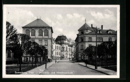 AK Sonneberg /Th., Industrie-und Handelsschule, Strassenpartie  - Sonneberg